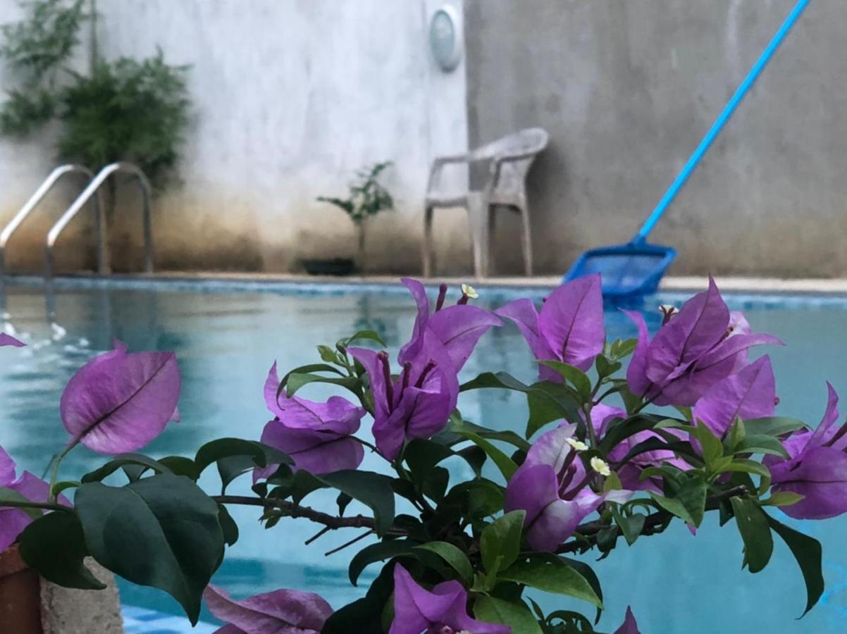 Thisara Pool Resort Kataragama & Yala-Kabiliththa Safari Exteriör bild