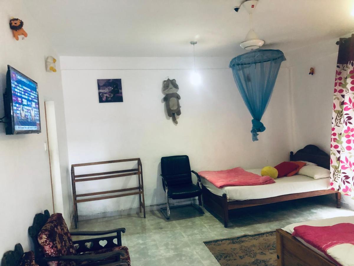 Thisara Pool Resort Kataragama & Yala-Kabiliththa Safari Exteriör bild