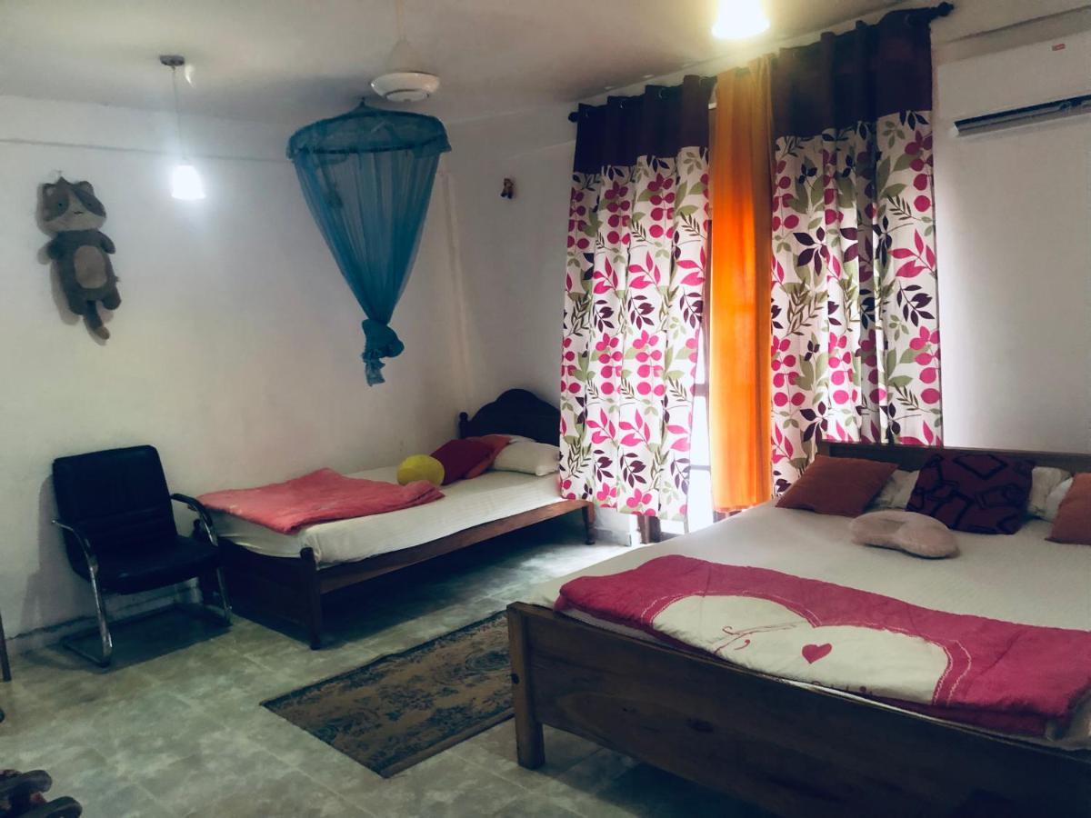 Thisara Pool Resort Kataragama & Yala-Kabiliththa Safari Exteriör bild